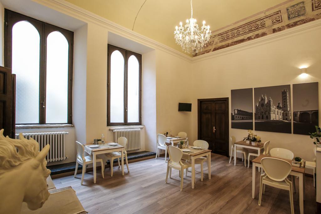 Palazzo Del Magnifico Siena